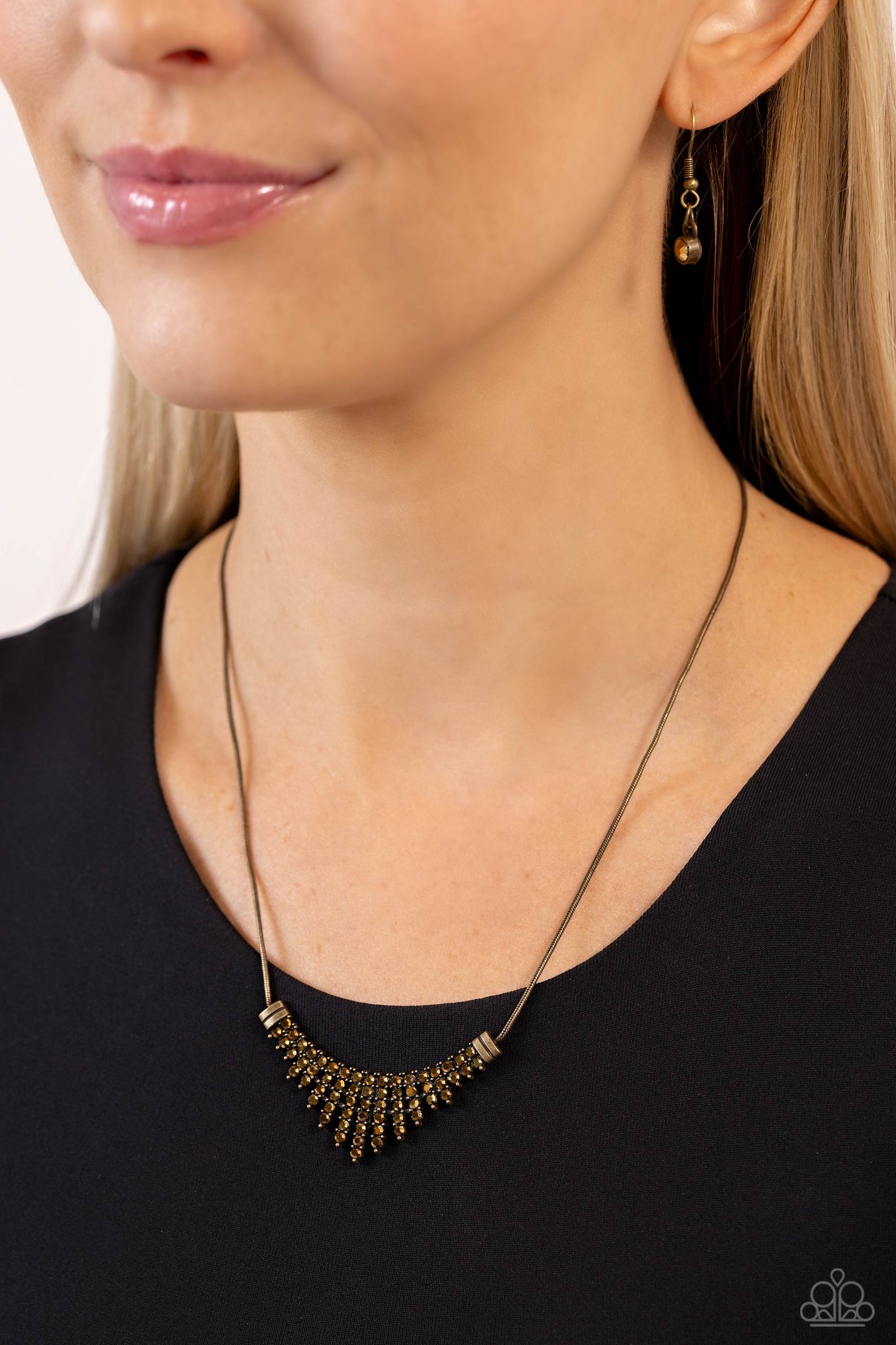 Paparazzi Dramatic Diadem - Brass