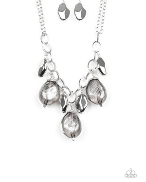 Paparazzi Looking Glass Glamorous- Silver