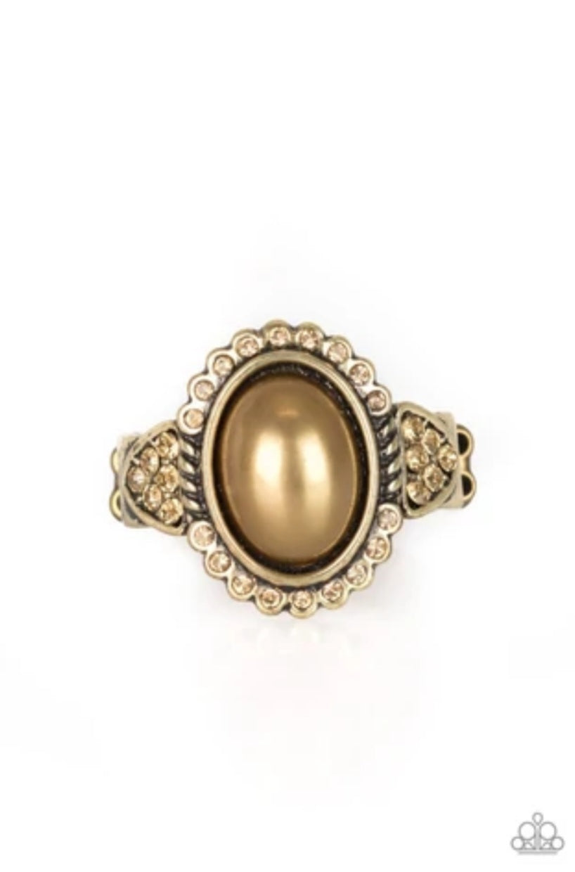 Paparazzi Pearl Party- Brass