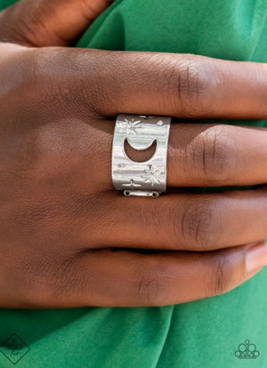 Paparazzi Lunar Levels- Silver